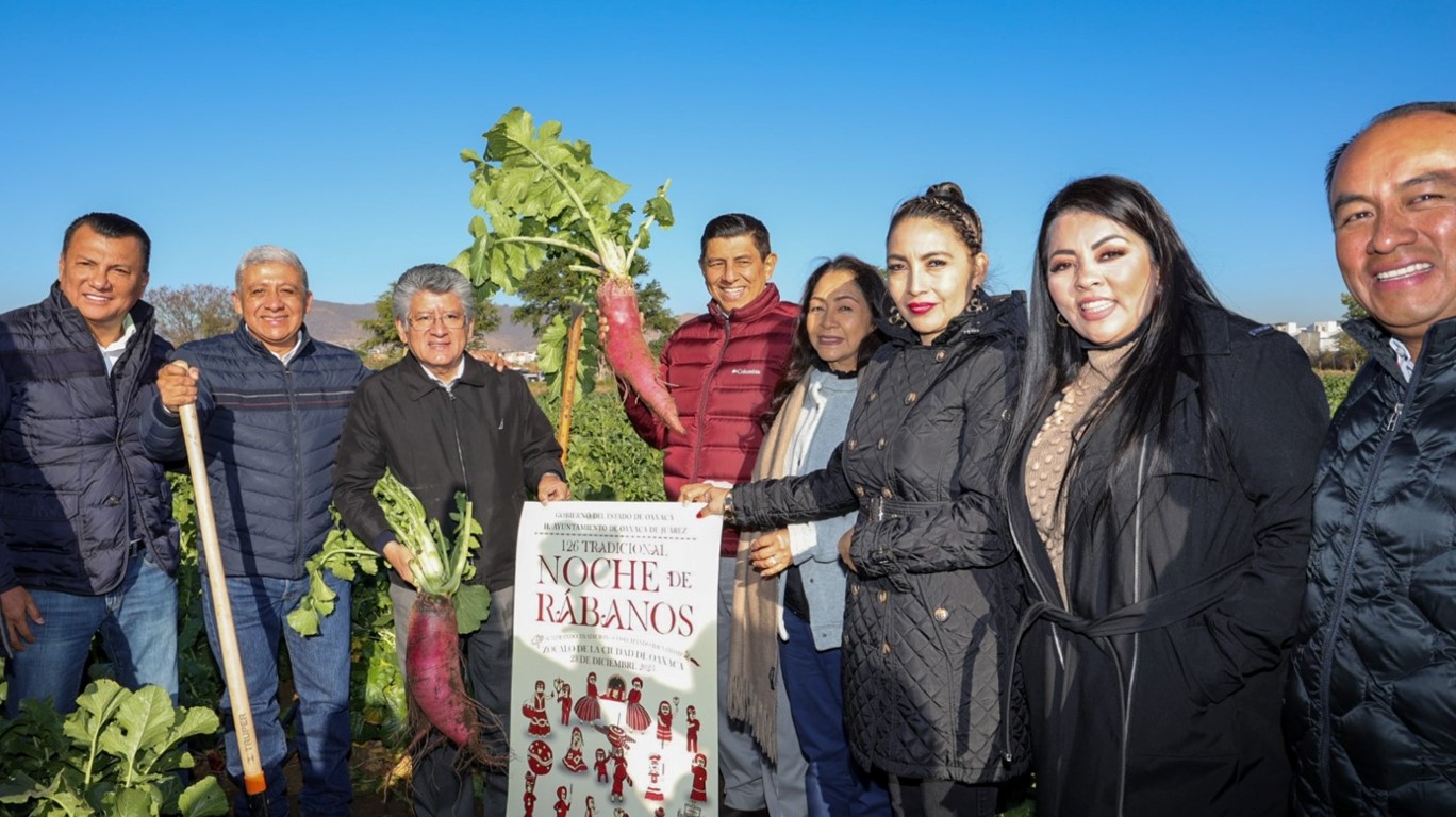Inicia Jara Cruz cosecha de rábanos y siembra simbólica de Reforesta Oахаса 2024