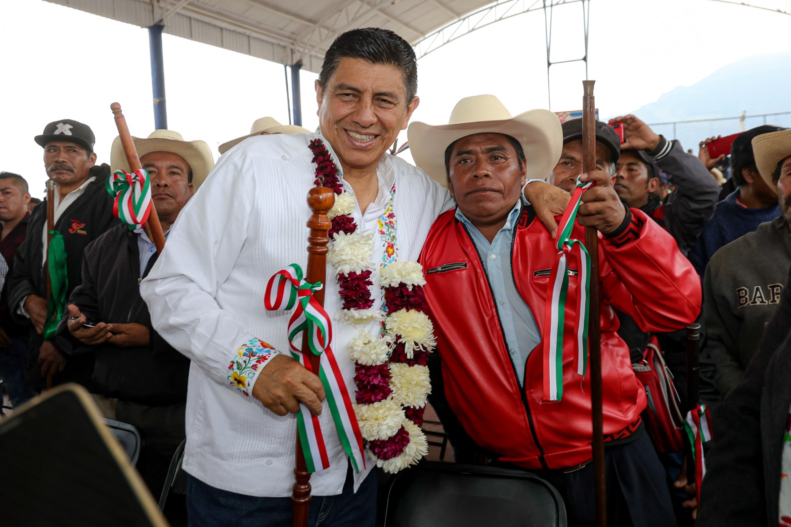 Combate pobreza Gobierno de Oaxaca con más de 50 mdp en Mazatlán Villa de Flores