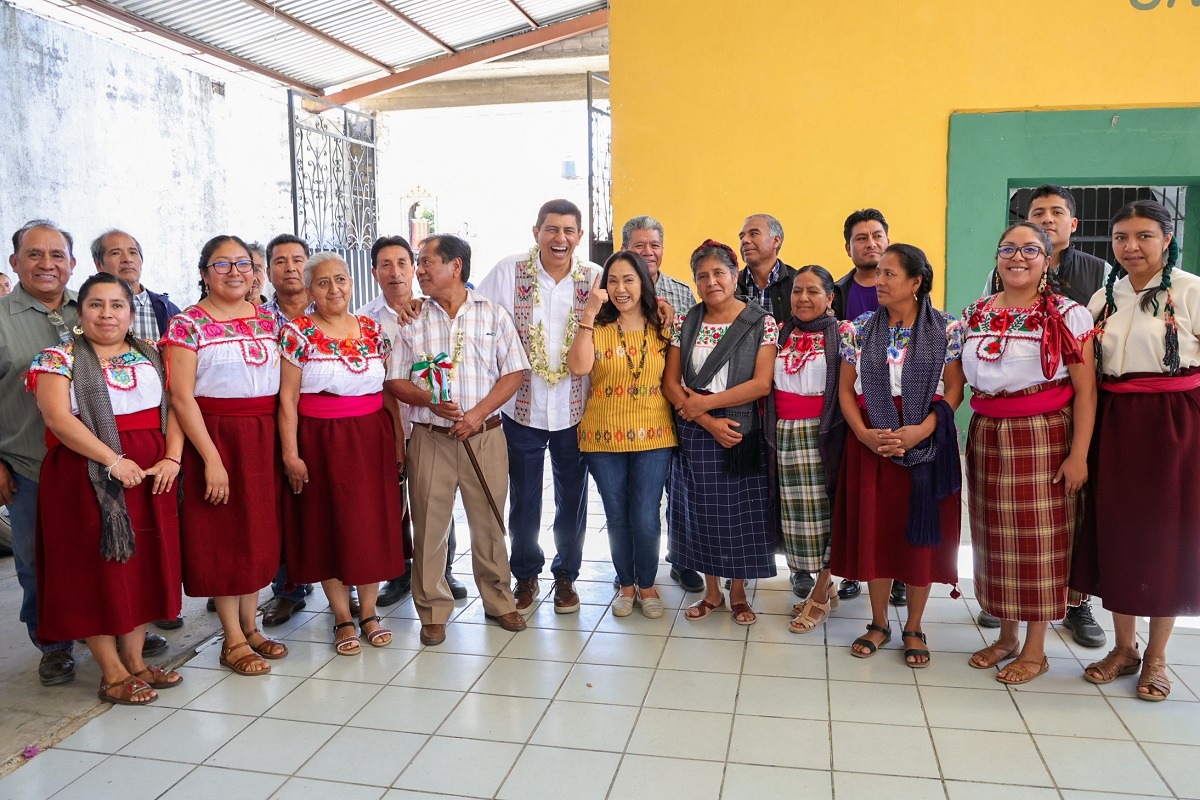 Con mejoras en educación y caminos, subirá peldaños Teotitlán del Valle