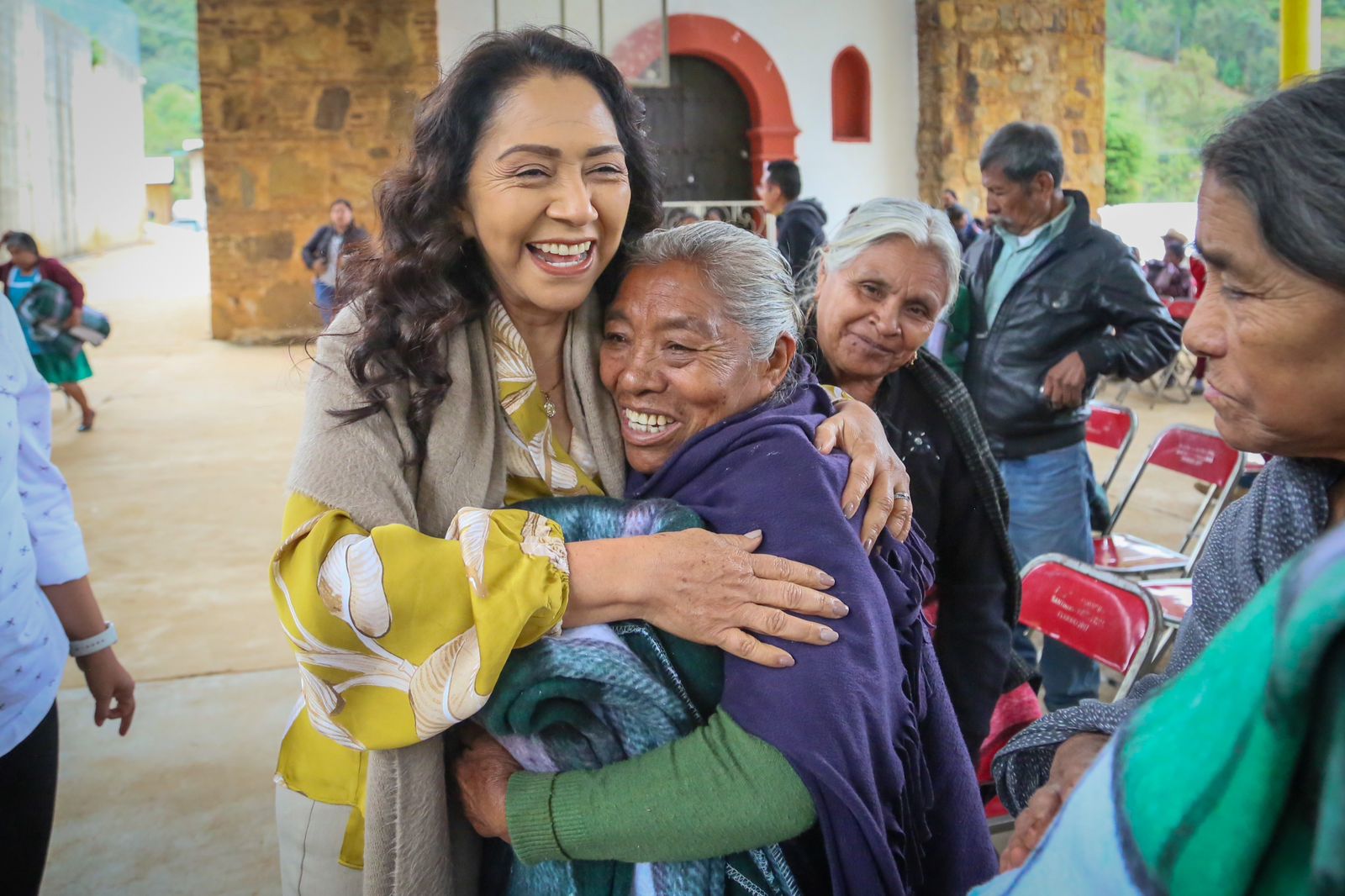 Abrigo del DIF Oaxaca llega a comunidades del estado