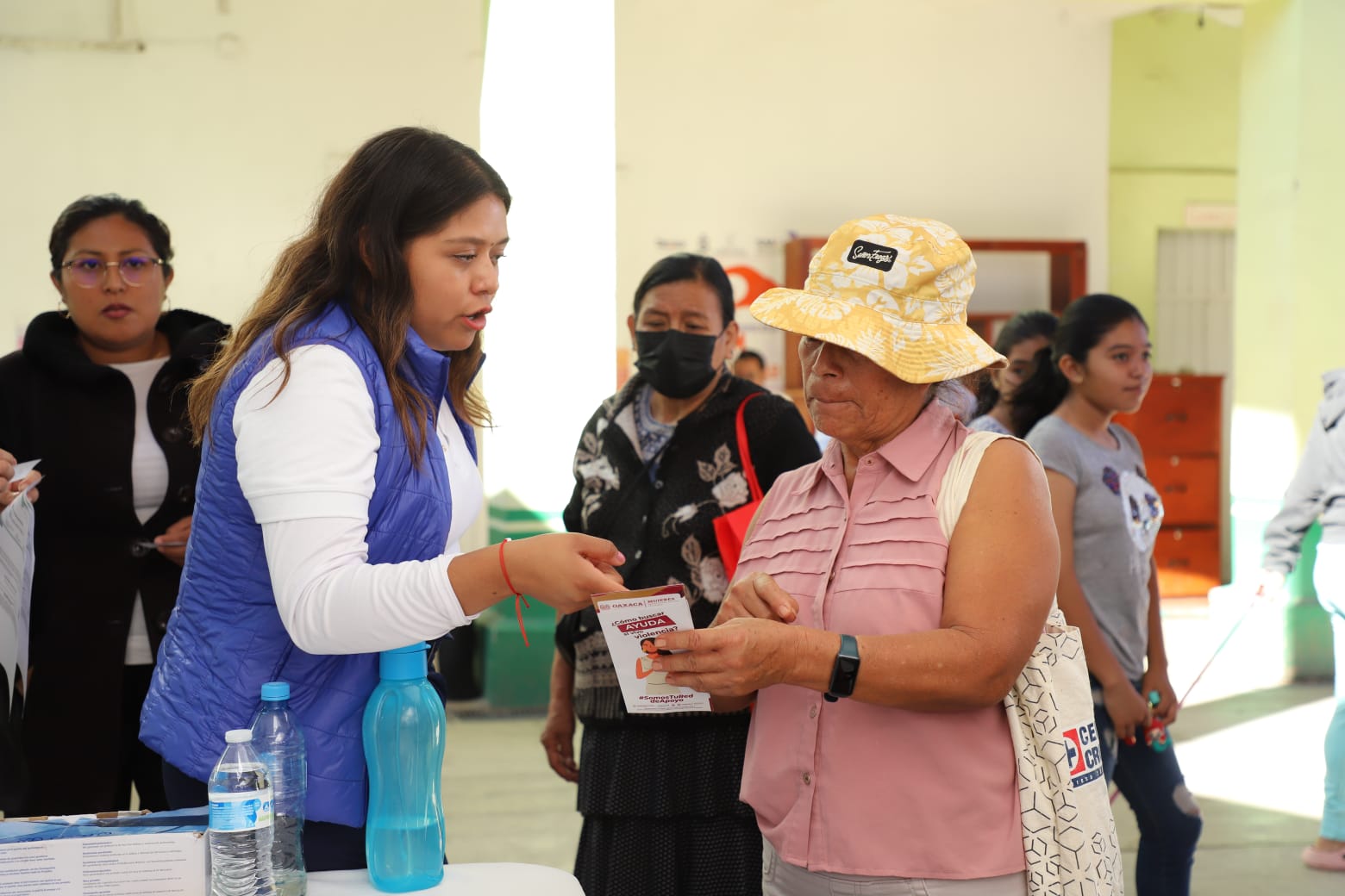 Reciben paz y justicia 9 mil mujeres, adolescentes y niñas en la Mixteca y Valles Centrales