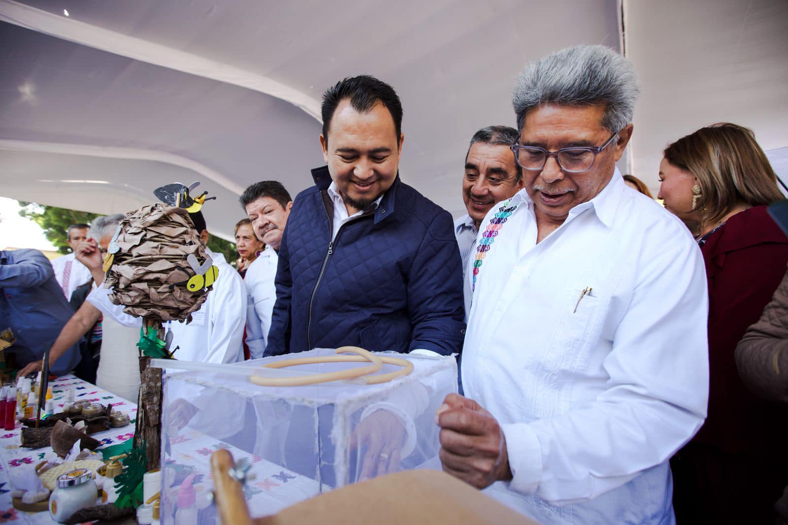 Muestran estudiantes de secundaria talento y vocación científica en Enramada de la Ciencia 2024