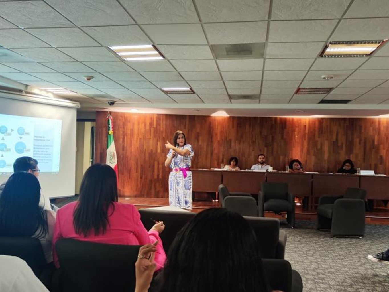 Avanza Secretaría de Administración para la certificación de Espacio Libre de Violencia de Género