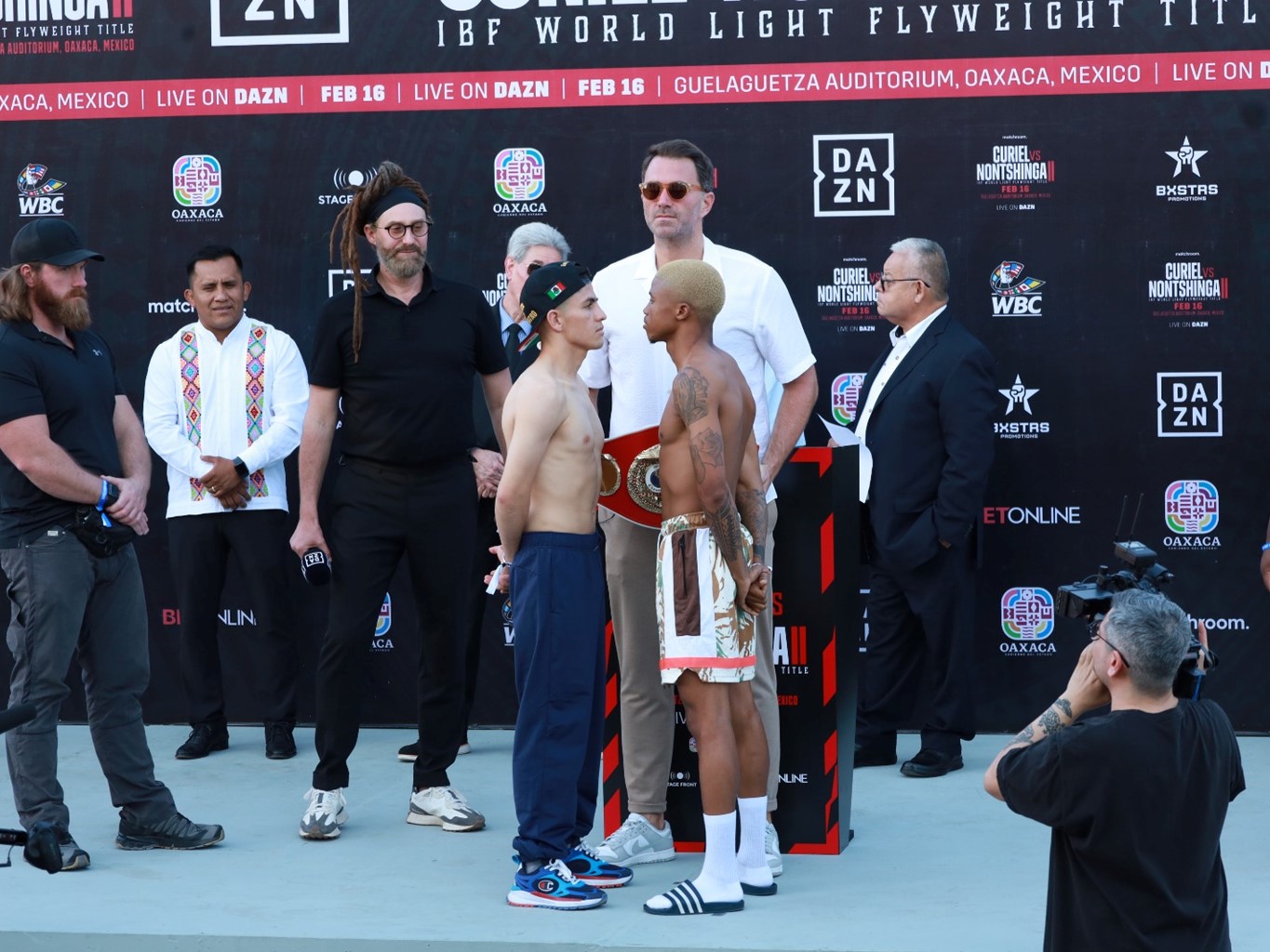 Pesaje oficial, antesala de pelea estelar de Campeones de la Guelaguetza