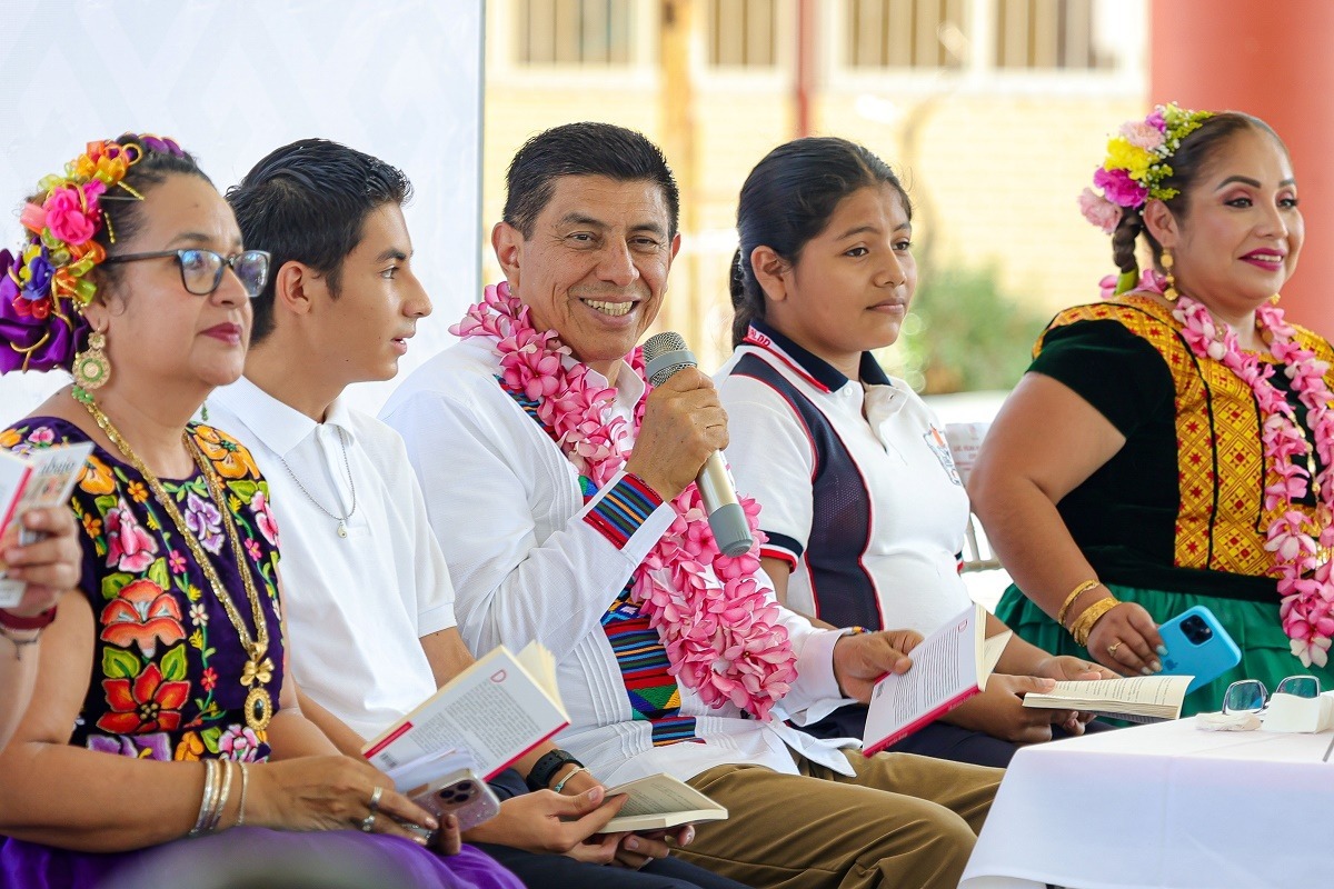 Incentiva Gobernador Salomón Jara hábito de la lectura en estudiantes del Istmo