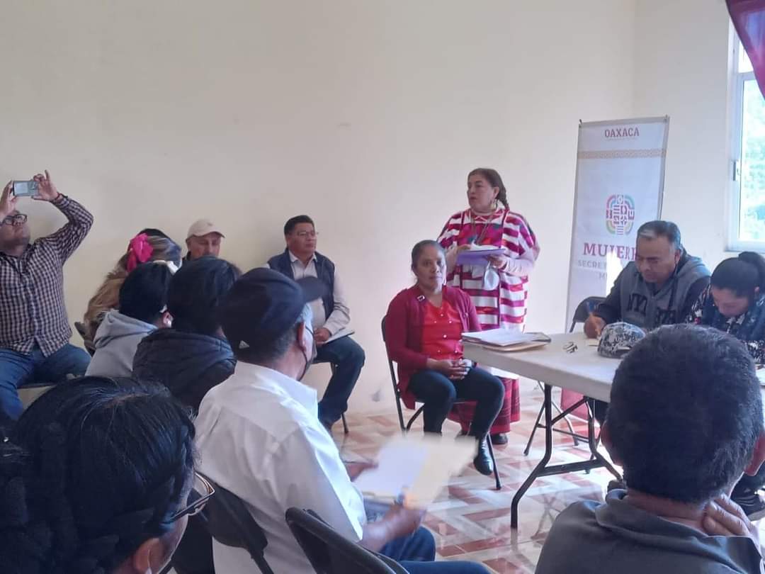 Secretaría de las Mujeres capacita a Santa María Yucuhiti para prevenir y erradicar la violencia de género