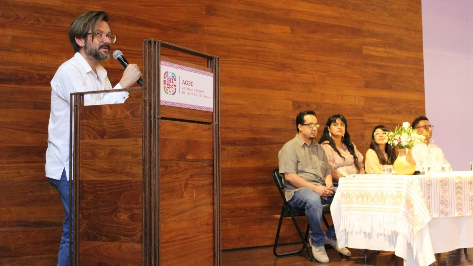 Presenta Archivo General del Estado de Oaxaca catálogo de los inicios del cine en la entidad