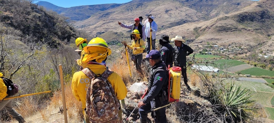 Coesfo liquida y controla cinco incendios en Oaxaca