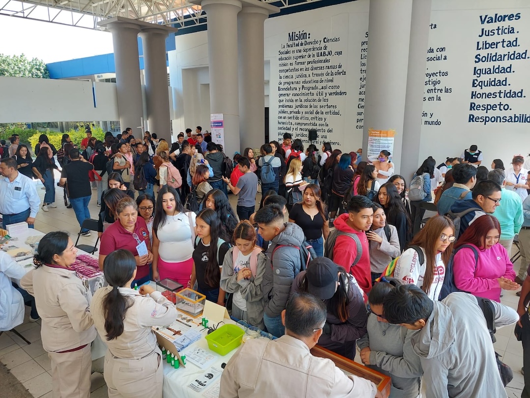 Fomentan estilos de vida saludables en comunidad universitaria