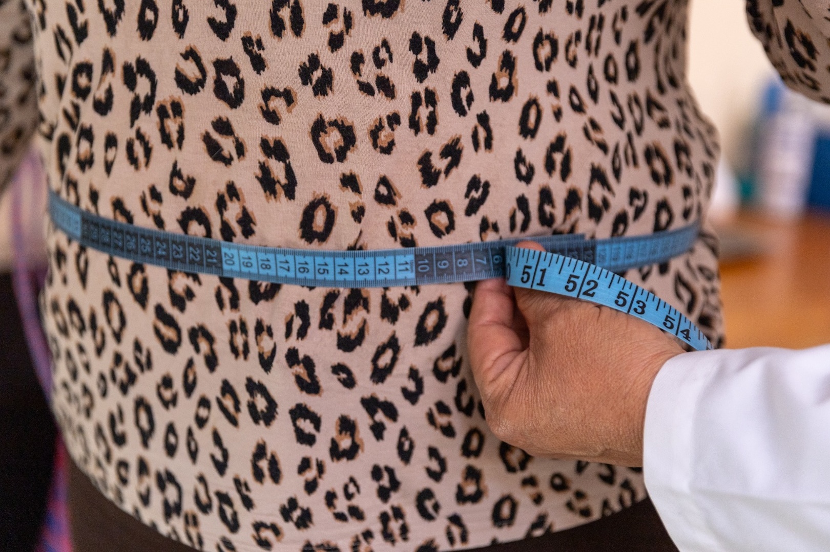 Padecen sobrepeso y obesidad 75% de las personas adultas: SSO