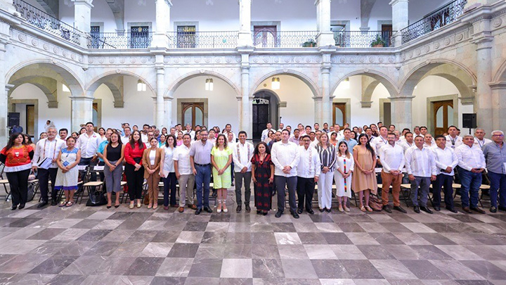 Conmemoran 138 aniversario del Día Internacional del Trabajo