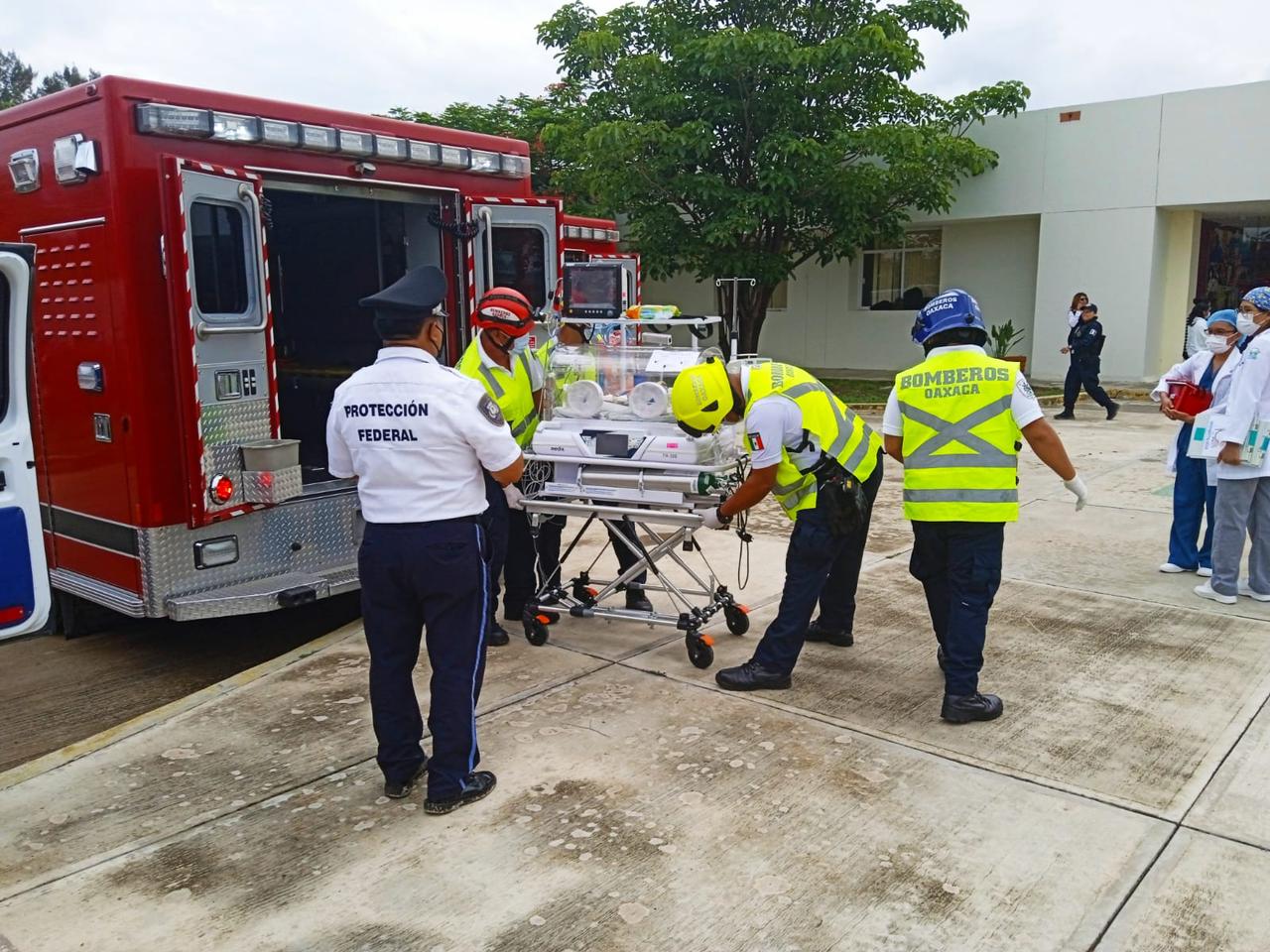 HCBO realiza labores de traslado y limpieza en Hospital de la Niñez Oaxaqueña