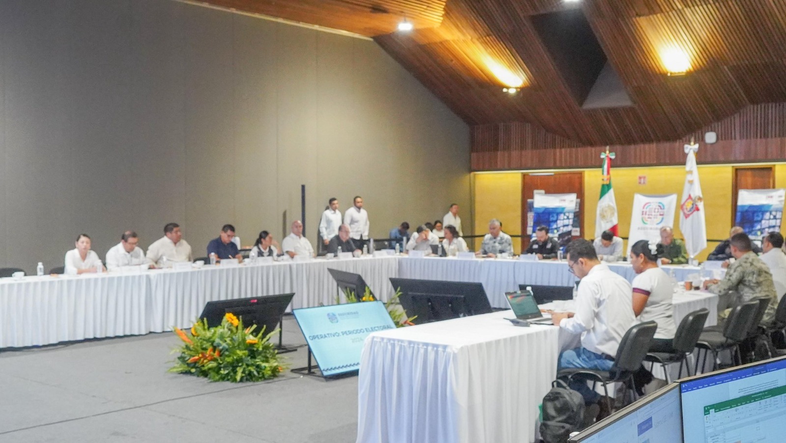 Gobernador de Oaxaca convoca a la ciudadanía a emitir su voto