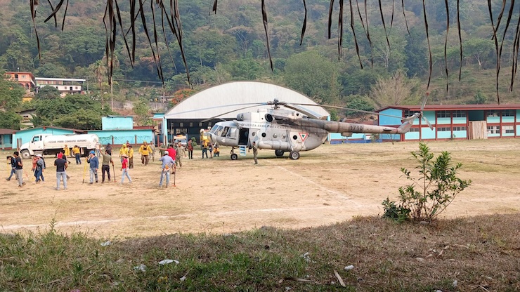 Avanza en 85% control de incendio forestal en San José Tenango