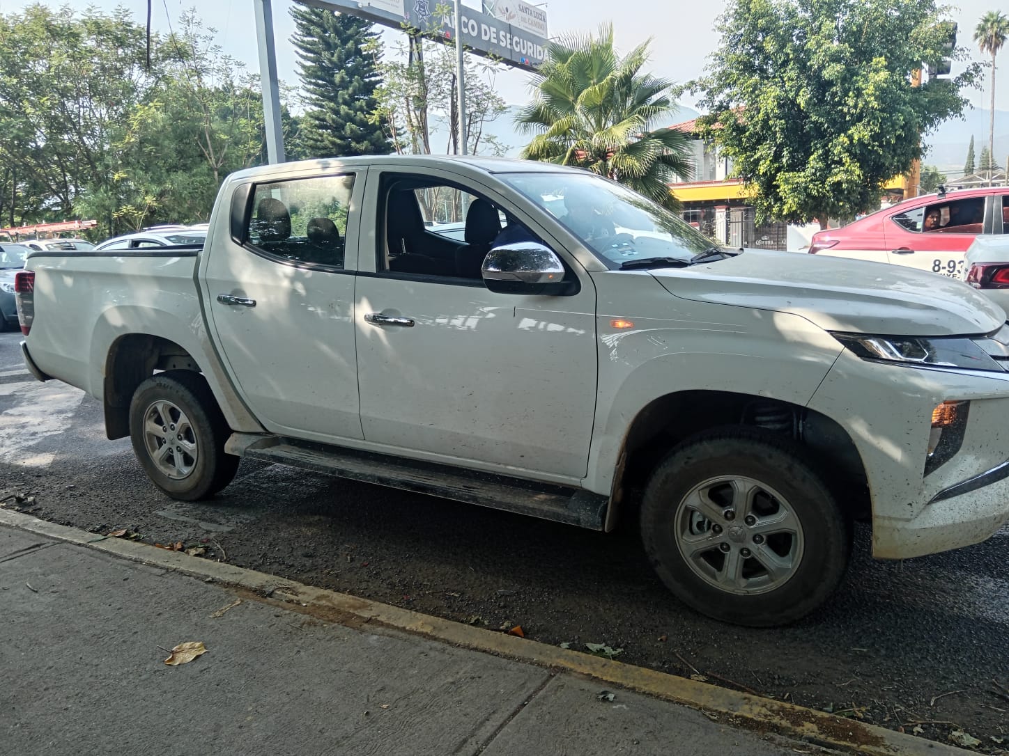 Recupera Policía Vial Estatal 5 unidades con reporte de robo