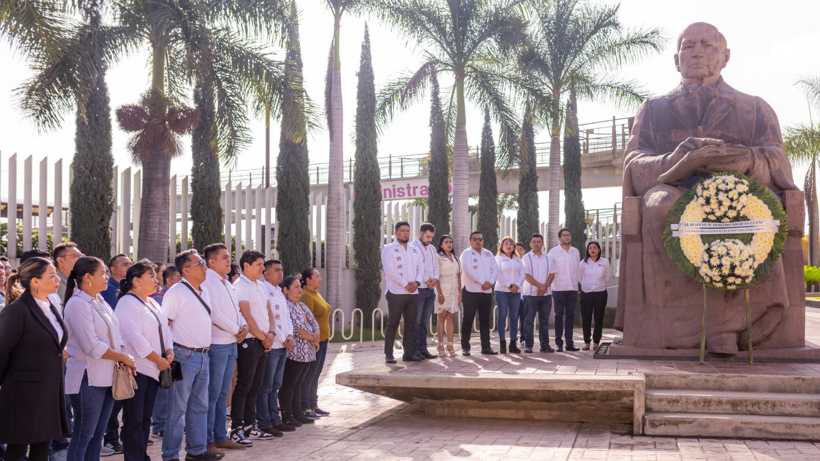 Rinden homenaje al Benemérito de las Américas en su 152 aniversario luctuoso