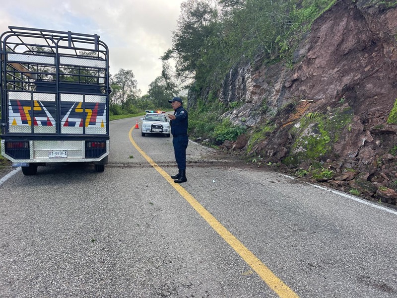 Brinda Policía Vial atención en la Ruta de la Fe