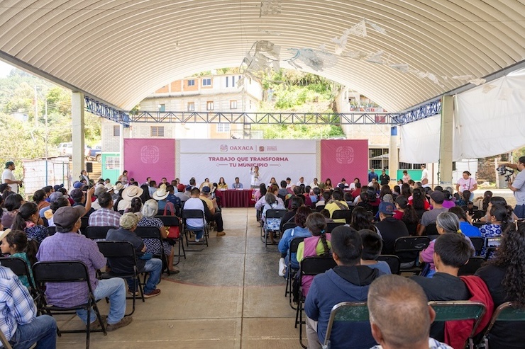 Lleva Salomón Jara Trabajo que Transforma tu Municipio a Santa Inés del Monte