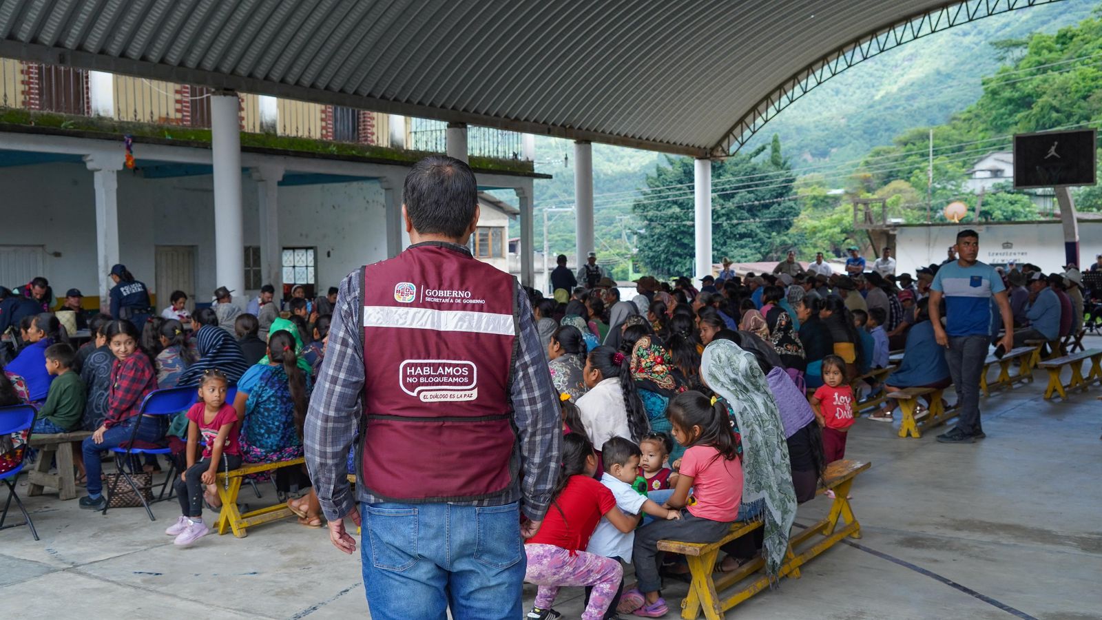 Existen condiciones sociales y políticas para concluir carretera Mitla-Tehuantepec: Sego