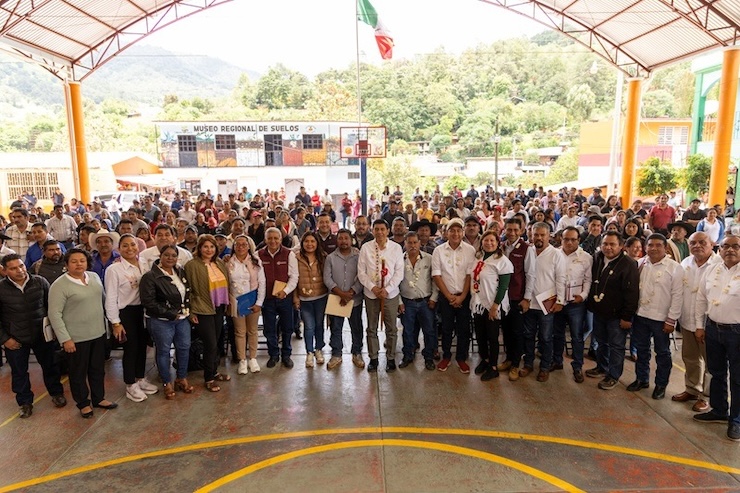 Revierten rezago social de San Miguel Peras con más de 21 mdp