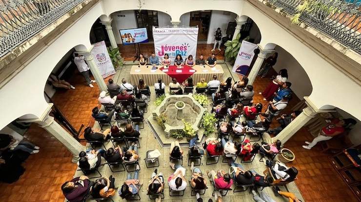 Fortalece Secretaría del Trabajo sector laboral joven de Oaxaca
