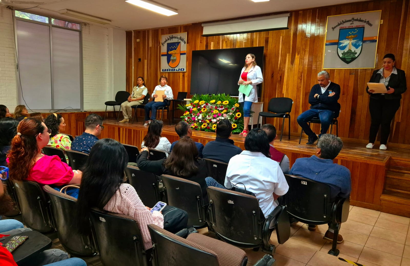 Unen SSO y UABJO lazos para mejorar la salud mental