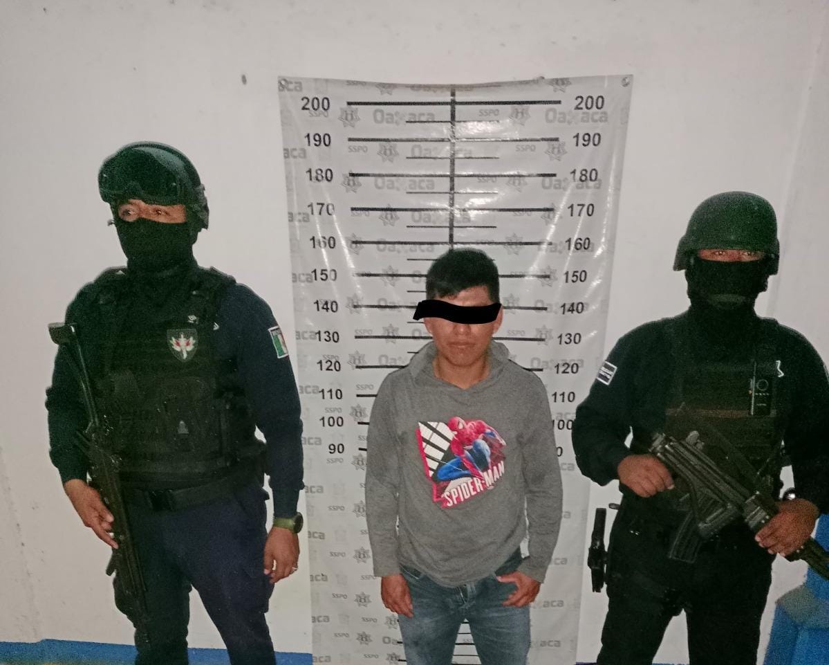Detiene Policía Estatal a sujeto en la Costa que transportaba 10 mil huevos de tortuga