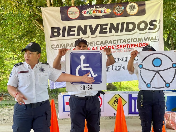 Capacitan a mil 787 habitantes de Santa María Zacatepec en educación vial