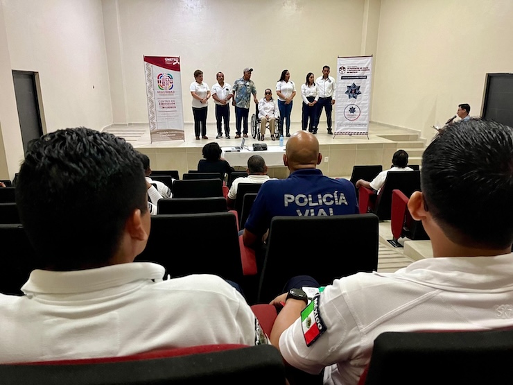 Capacitan a funcionariado y policías sobre género y masculinidades