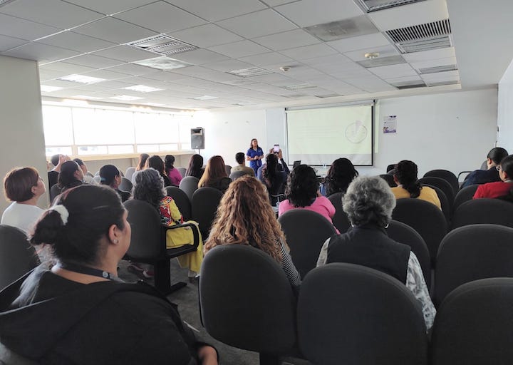 Capacita Secretaría de Administración a funcionariado sobre Higiene Articular