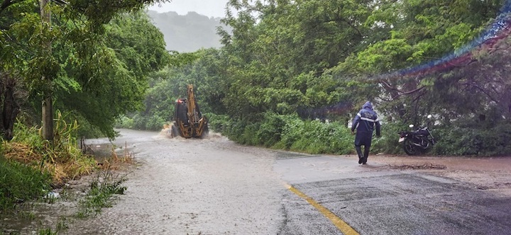 Brindan atención en Santiago Jamiltepec y Santiago Pinotepa Nacional mediante el plan AVE