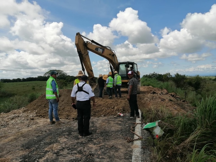 Informa Policía Vial Estatal sobre trabajos por afectaciones en carretera de la Costa