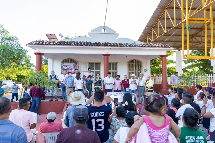 Atiende Gobierno de Oaxaca necesidades de habitantes de Paso de la Garrocha