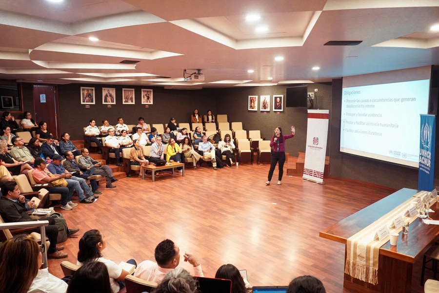 Coordinan Gobierno del Estado y ACNUR capacitación a periodistas y funcionariado público en temas de movilidad humana