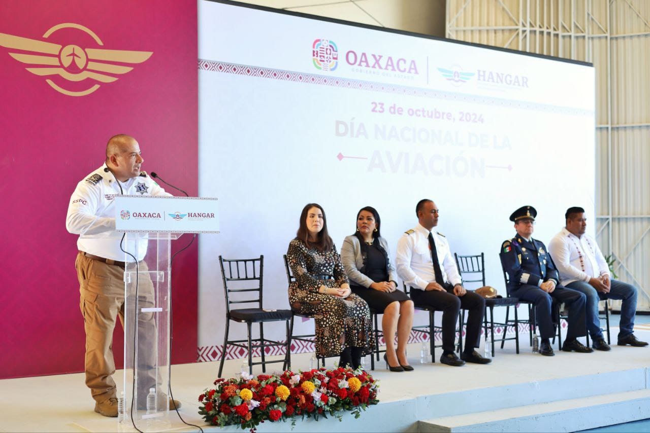 Gobierno de Oaxaca conmemora Día Nacional de la Aviación