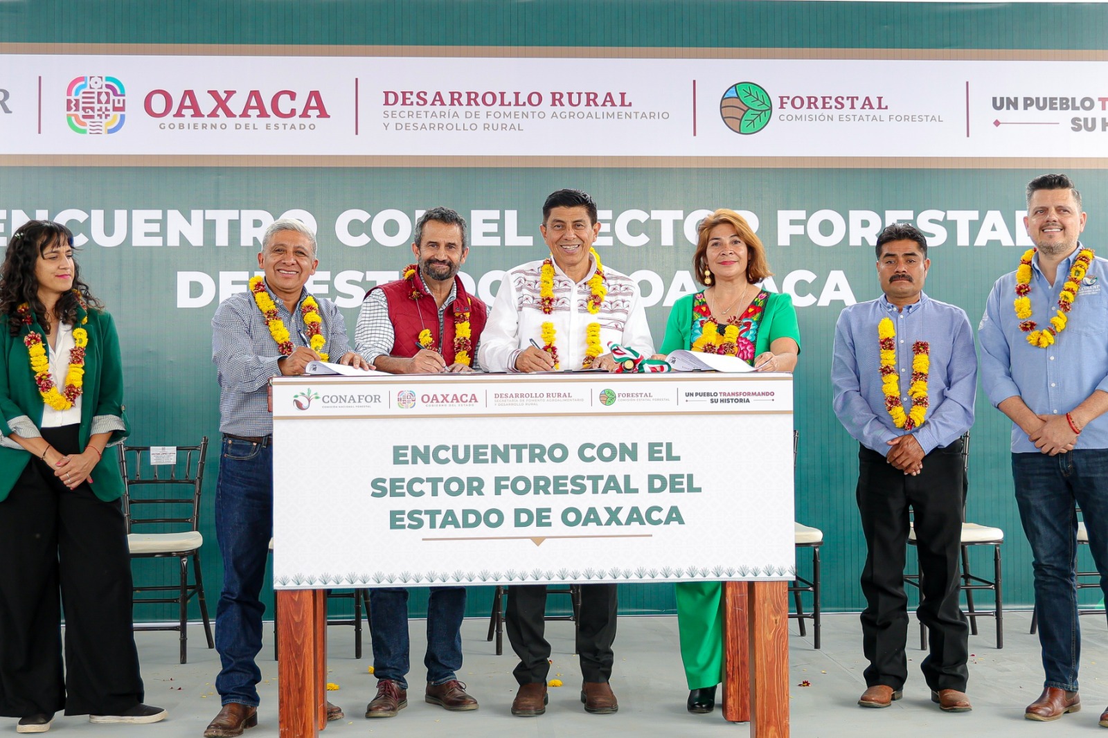 Respaldan al sector forestal en Oaxaca con más de 21 mdp y firma de convenios