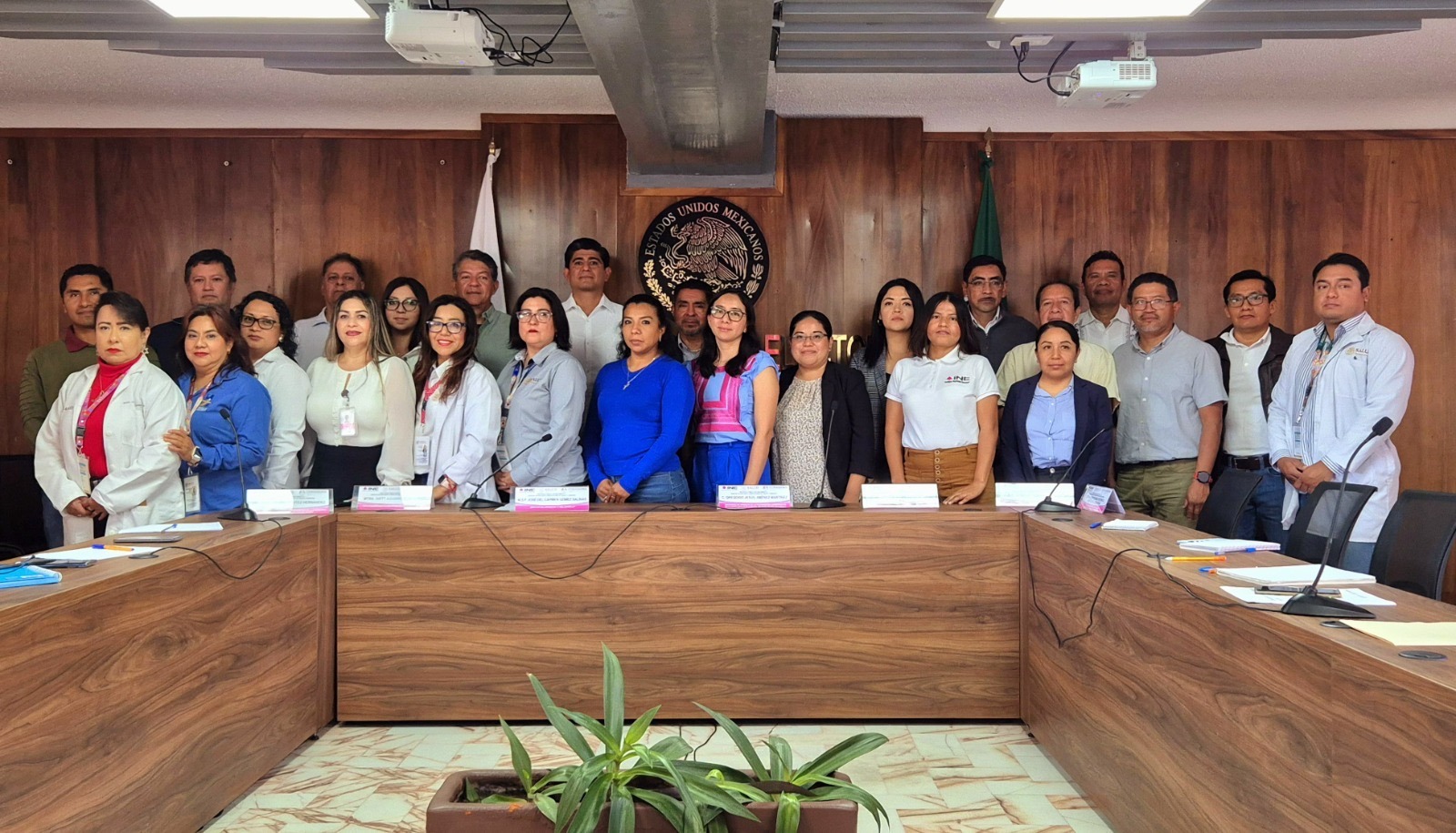 Capacita SSO al INE para alcanzar la certificación como espacios libres de humo de tabaco