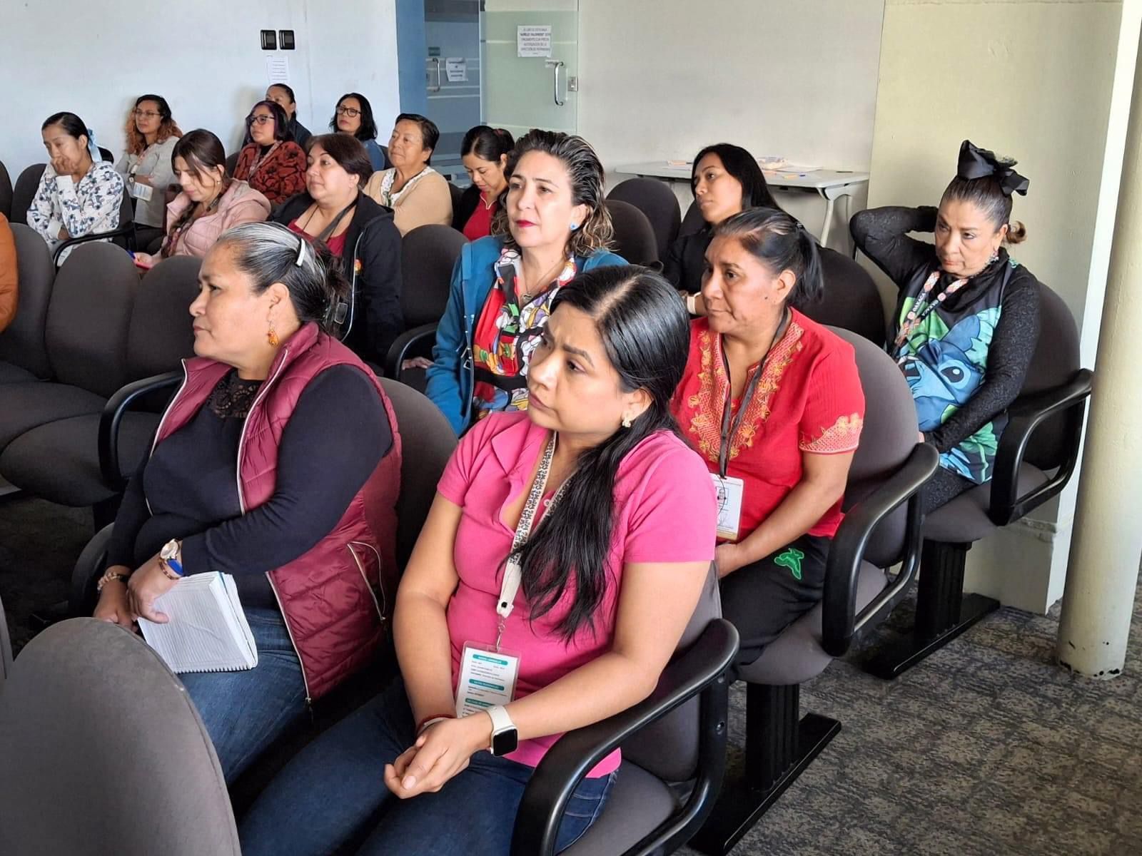 Realiza Secretaría de Administración Taller sobre Entrenamiento de Fuerza para Mujeres en Menopausia