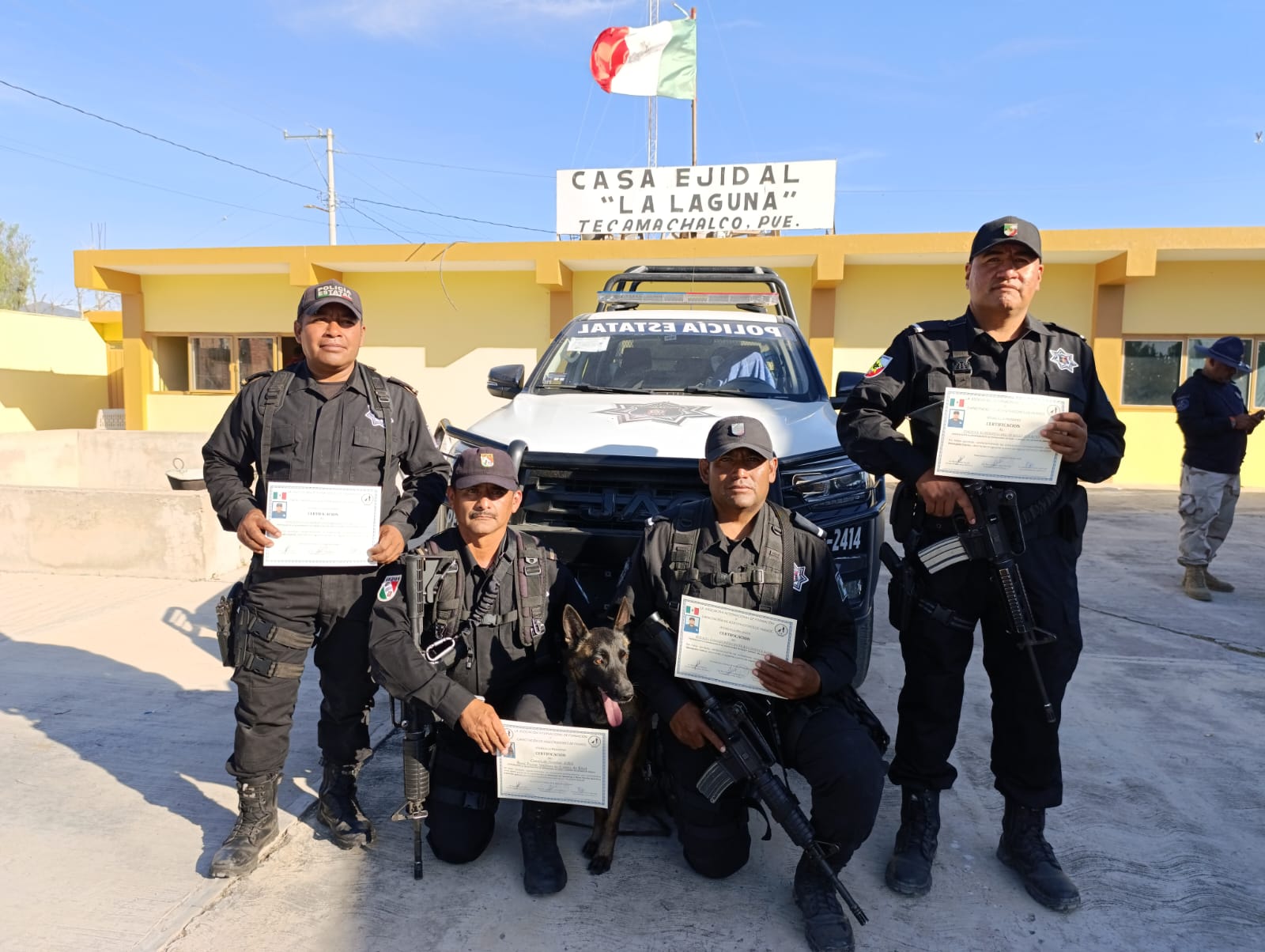Policías Estatales reciben certificación en manejo de Unidades Caninas