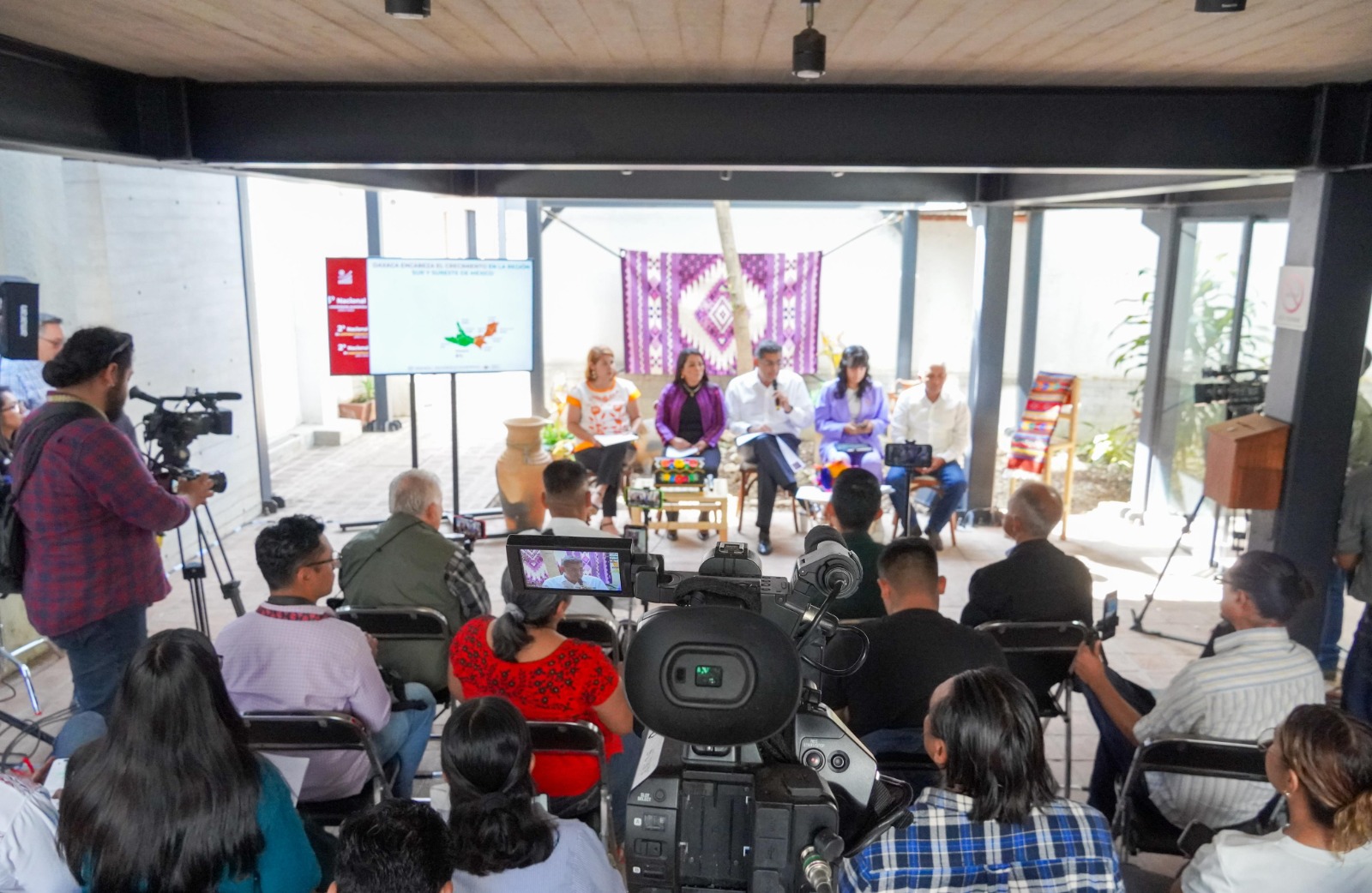 Oaxaca lidera crecimiento y desarrollo económico en el Sur-Sureste de México