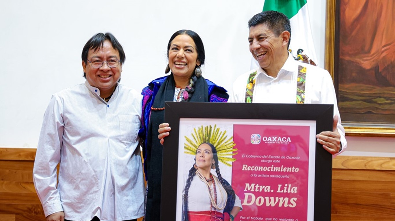 Reconoce Gobierno de Oaxaca aportación musical de Lila Downs en Latinoamérica y el mundo