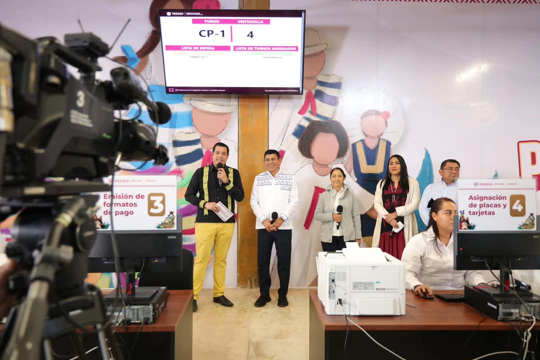 Mega Módulo de atención en el CCCO, contribuye a un trámite más ágil para el Canje de Placas 2025