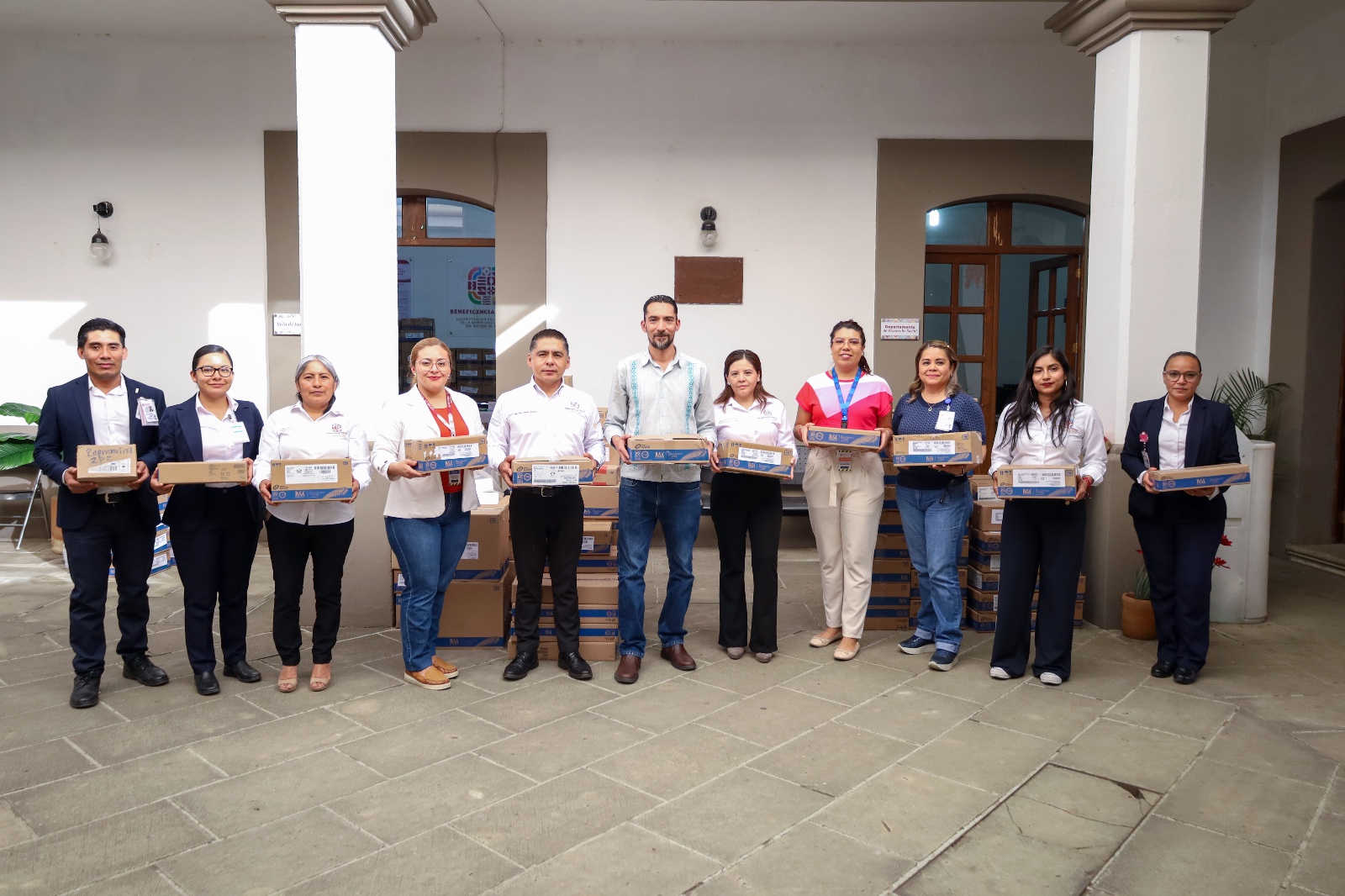 Refuerzan SSO y Beneficencia Pública suministro de medicamentos en el Hospital Aurelio Valdivieso