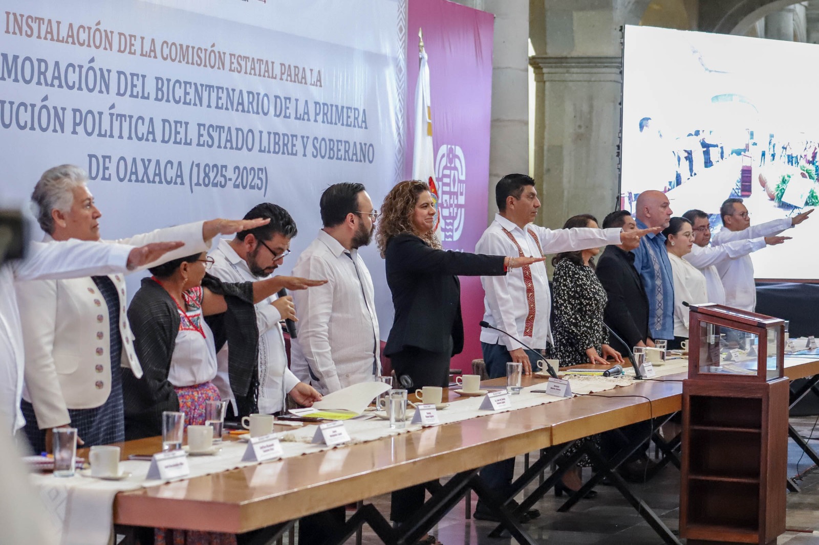 Oaxaca contará con una Constitución Política intercultural, reflejo de la riqueza étnica de México: Salomón Jara