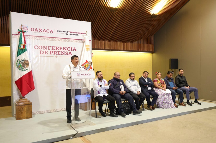 Invertirá Gobierno de la Transformación más de 2 mmdp en reencarpetamiento de carreteras en Oaxaca