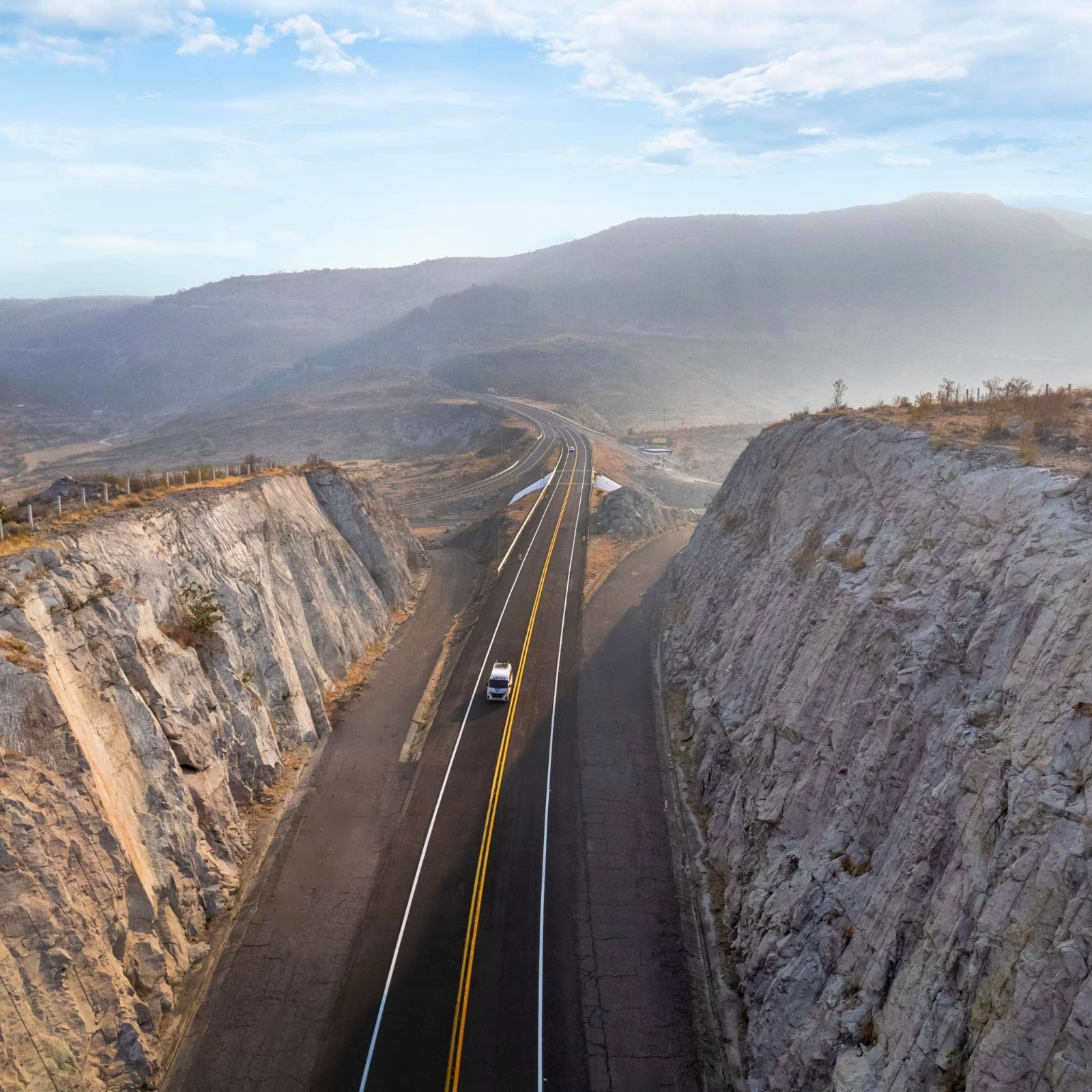 La nueva carretera Mitla-Tehuantepec será fundamental para consolidar el desarrollo regional: Sedeco