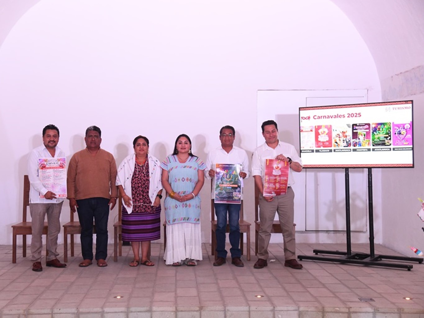 Vive Oaxaca sus carnavales tradicionales con alegría, historia e identidad