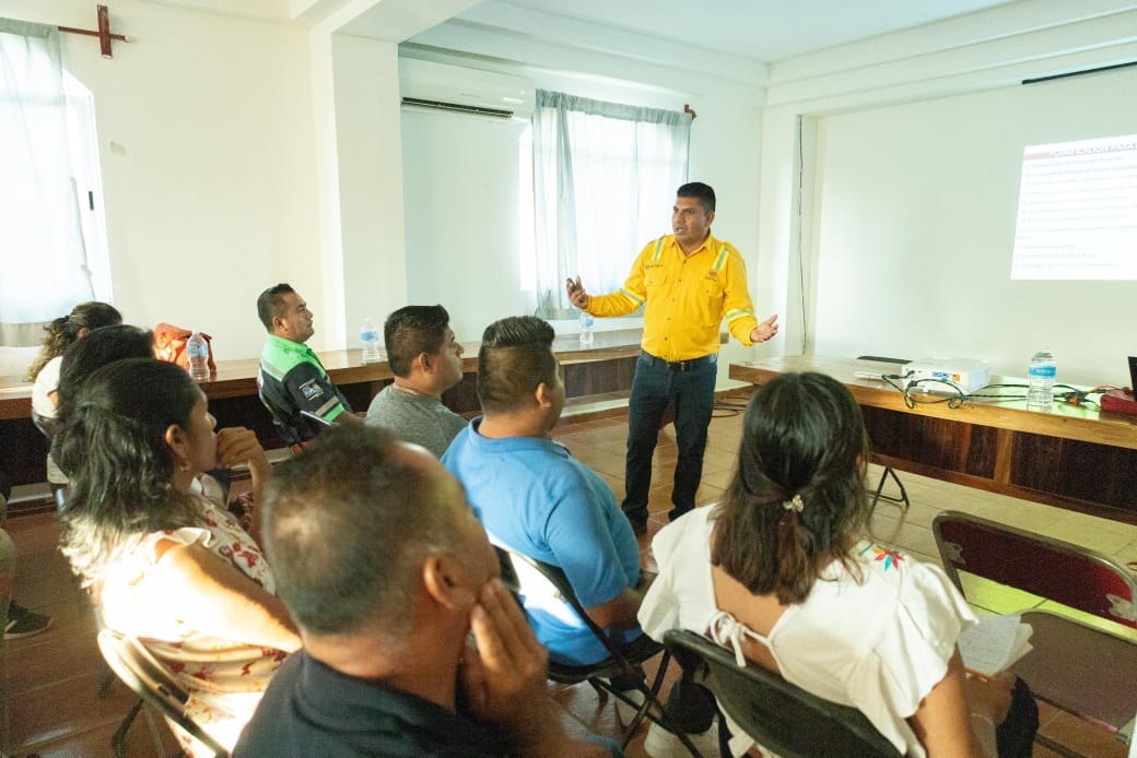 Impulsa Coesfo protección de zonas forestales en Santa María Tonameca