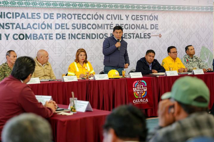 Refuerza Salomón Jara protección del patrimonio natural de la Sierra de Juárez ante incendios forestales