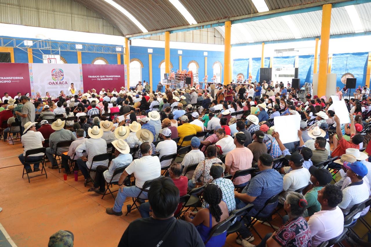 Respalda Primavera Oaxaqueña con más de 17 mdp la agricultura y ganadería de Santa María Huazolotitlán